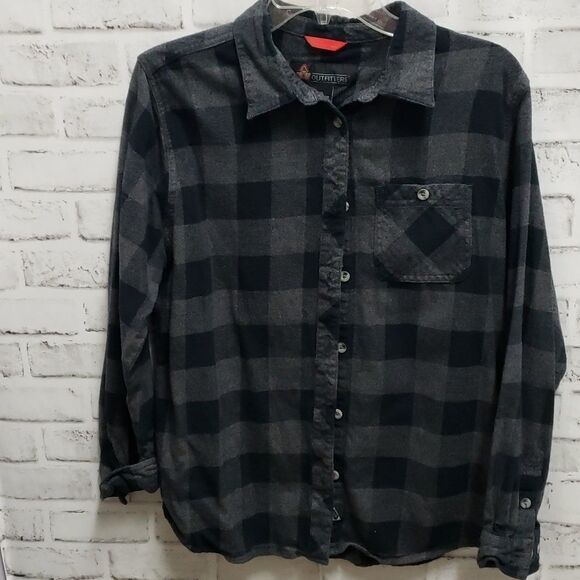 Aw outfitters shirt  - Picture 1 of 3
